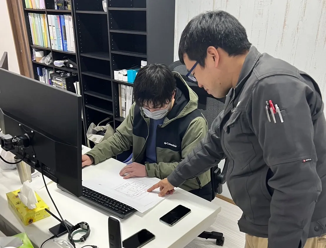 CADと施工管理の打ち合わせ